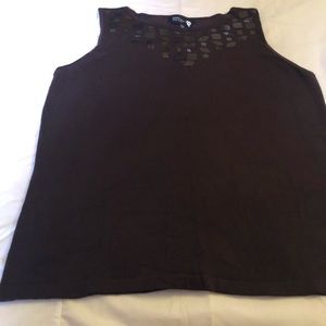 Jones New York sleeveless  embellishments top